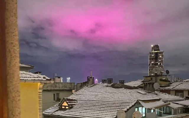 İstanbul çəhrayı buludlar altında - FOTOLAR